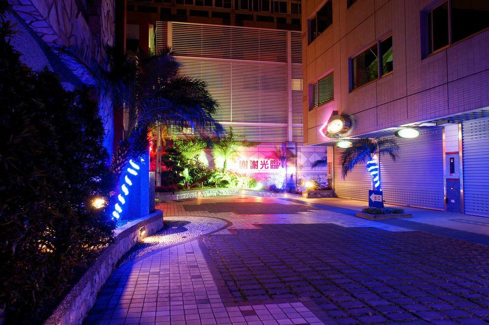 ユン フワ チュン ホテル 台南 エクステリア 写真